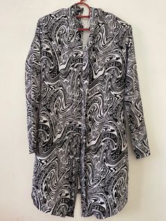 (Category: ) located in . Submitted by njmm_wardrobe (Listing ID 1196298661, Image 1). Description: .