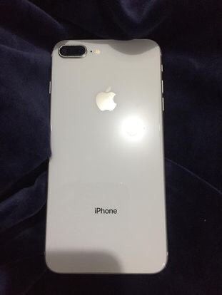 iPhone 8 plus Silver 64gb (w issues) (NEGOTIABLE) (Category: iPhone 8 Series) located in Pasig City. Submitted by acpacs (Listing ID 1196347491, Image 3). Description: Originally bought from powermac at 40k+ selling for 10k only. issue/s: has minor scratches and cracked screen on the upper right corner of the phone pero pwede naman siya ipagawa sa greenhills or takpan nalang ng full tempered glass. Please inclusions: * phone * box * FREE phone ca