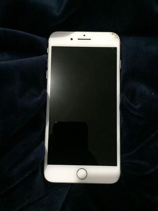 iPhone 8 plus Silver 64gb (w issues) (NEGOTIABLE) (Category: iPhone 8 Series) located in Pasig City. Submitted by acpacs (Listing ID 1196347491, Image 2). Description: Originally bought from powermac at 40k+ selling for 10k only. issue/s: has minor scratches and cracked screen on the upper right corner of the phone pero pwede naman siya ipagawa sa greenhills or takpan nalang ng full tempered glass. Please inclusions: * phone * box * FREE phone ca