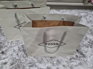 Fossil paper bag top