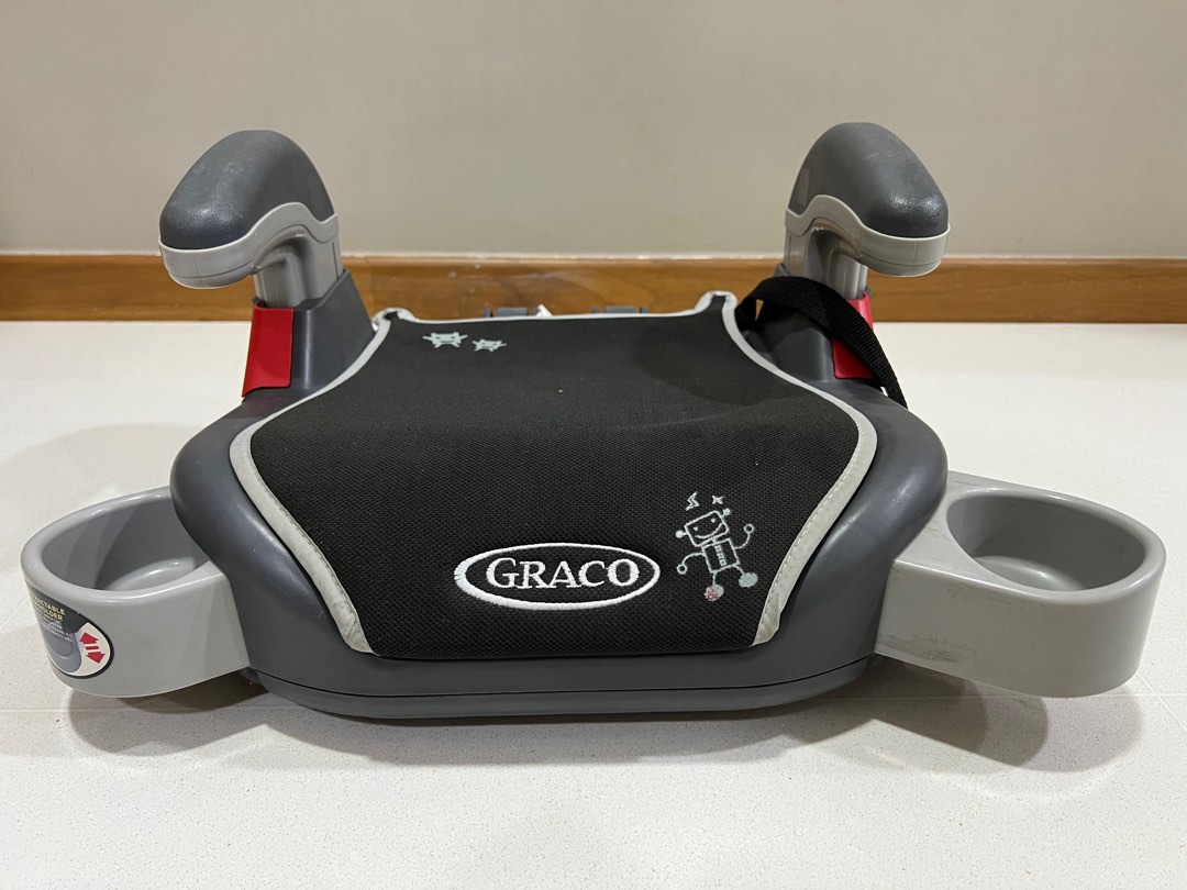 Graco Booster Seat with cup holders, Babies & Kids, Going Out, Car