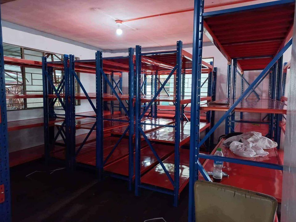 Heavy Duty Stock room Steel racks- grocery racks, Furniture & Home ...