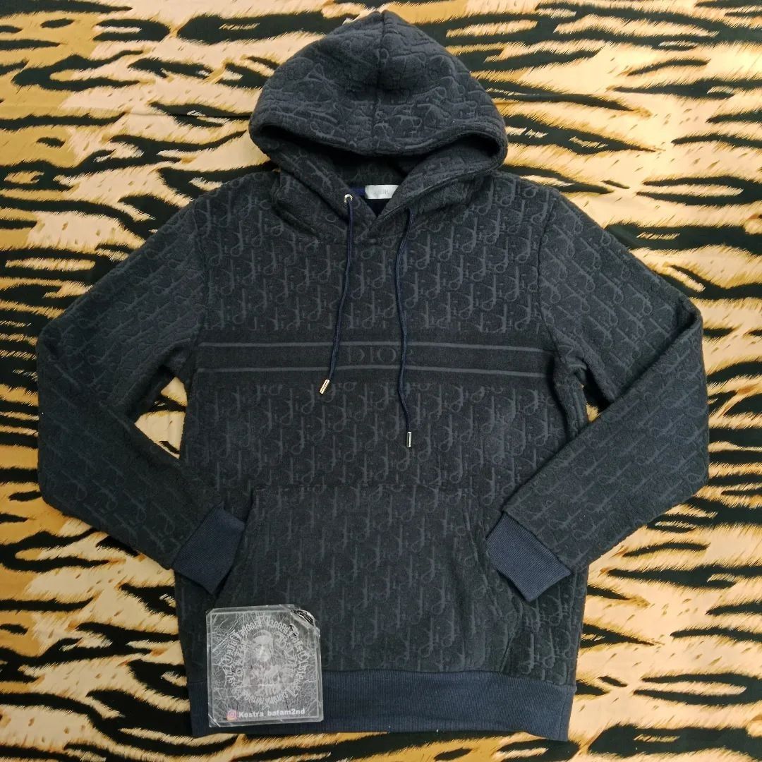 Harga hoodie dior 2025