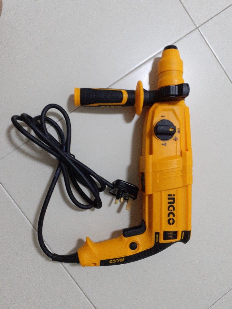 INGCO ROTARY HAMMER DRILL 800W, Furniture & Home Living, Home