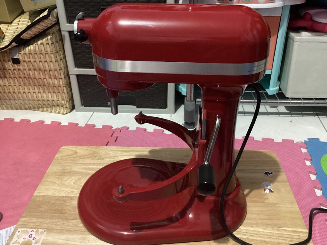 KitchenAid Artisan Stand Mixer 6 Quarts(5.7 liters) Empire Red, TV