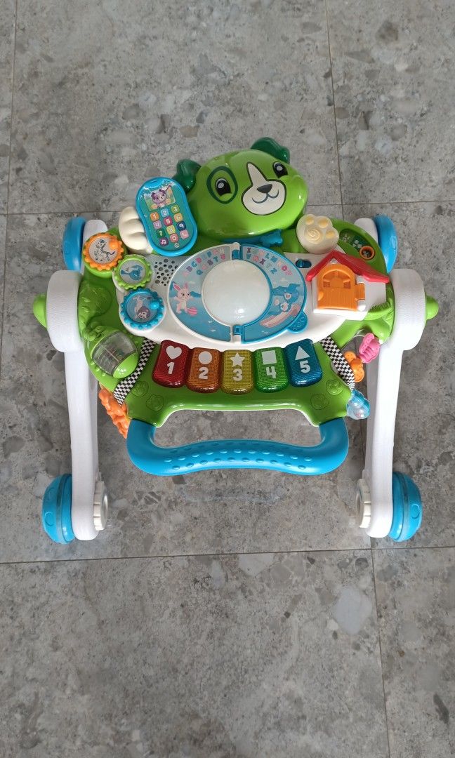 Leapfrog Scout s get up and go Walker