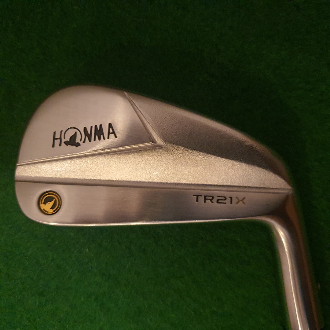 Like New Honma TR21X Irons 4 to 10 (7 Irons) Graphite Shaft, Sports