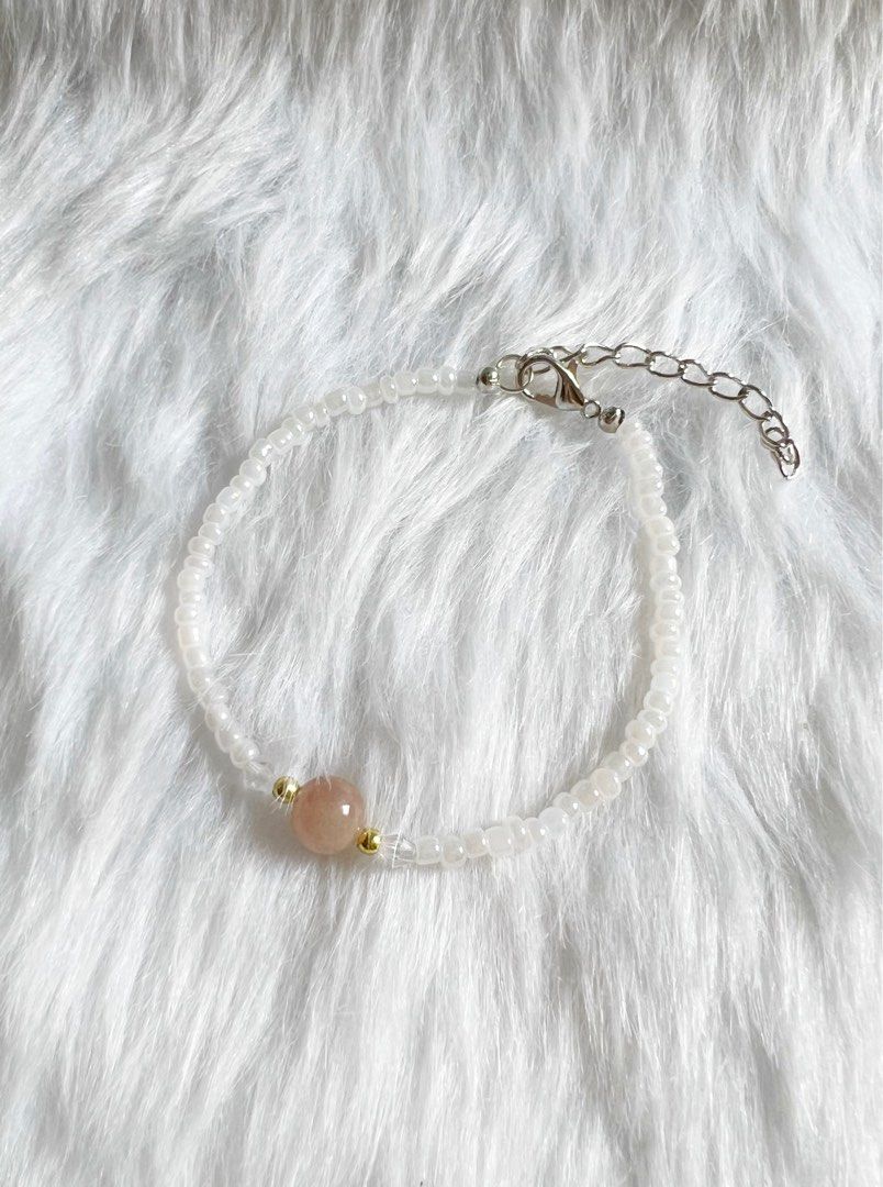 Lithium outlet quartz bracelet