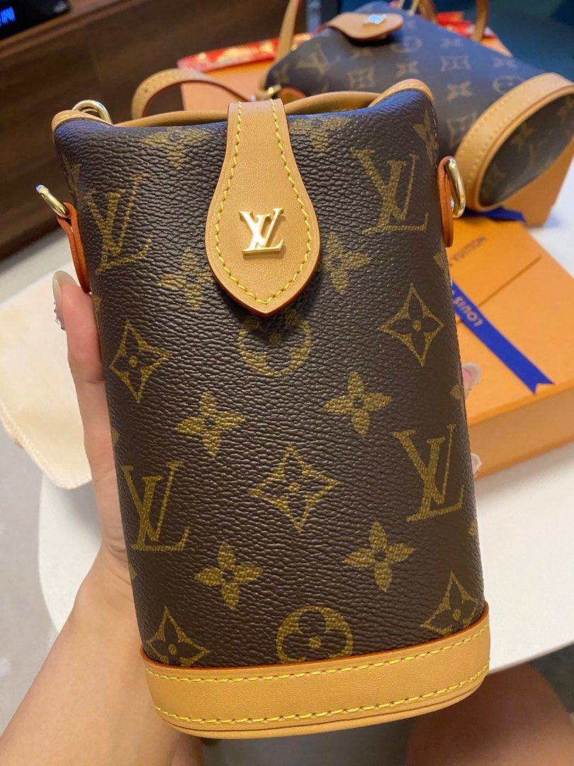 Pre-Owned Louis Vuitton Fold Me Pouch 210352/154