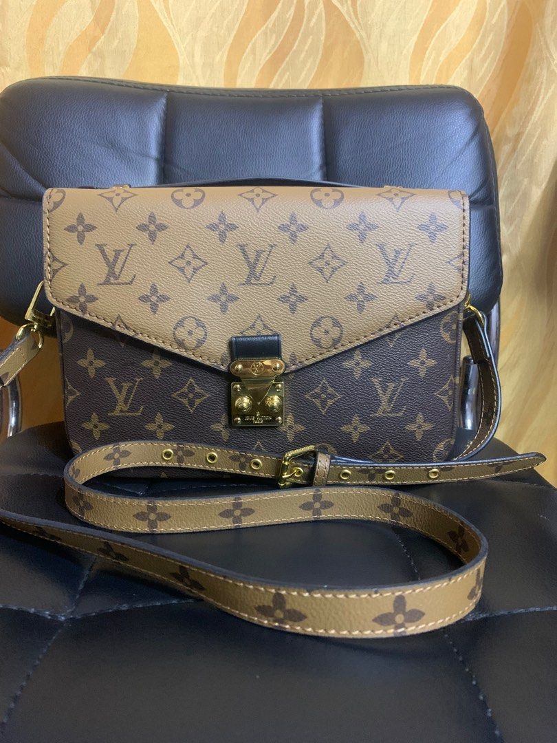 Louis Vuitton Metis Bicolor, Luxury, Bags & Wallets on Carousell