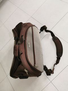 Luggage with 2 wheel (come with sling)