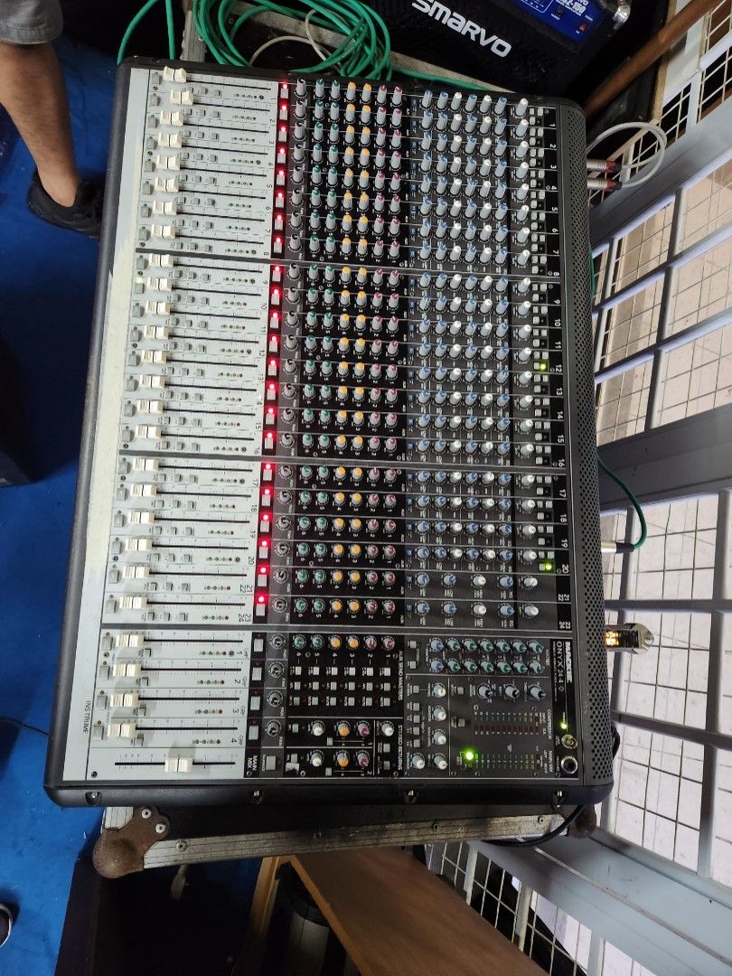 MACKIE ONYX24•4 +ハードケース