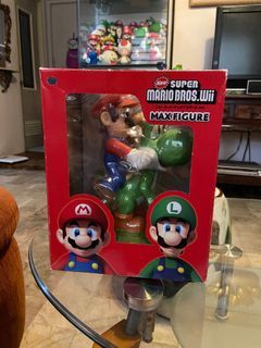 Mario and Yoshi Maxfigure