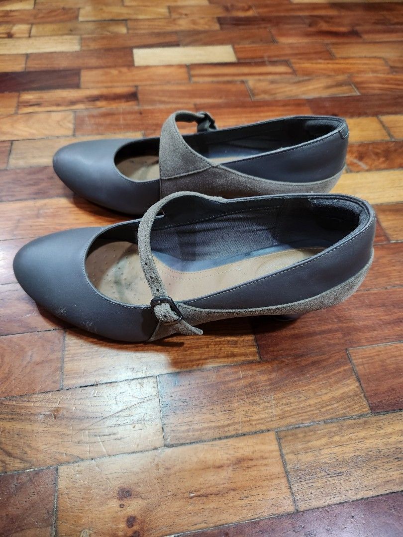 vionic joan slip on mule