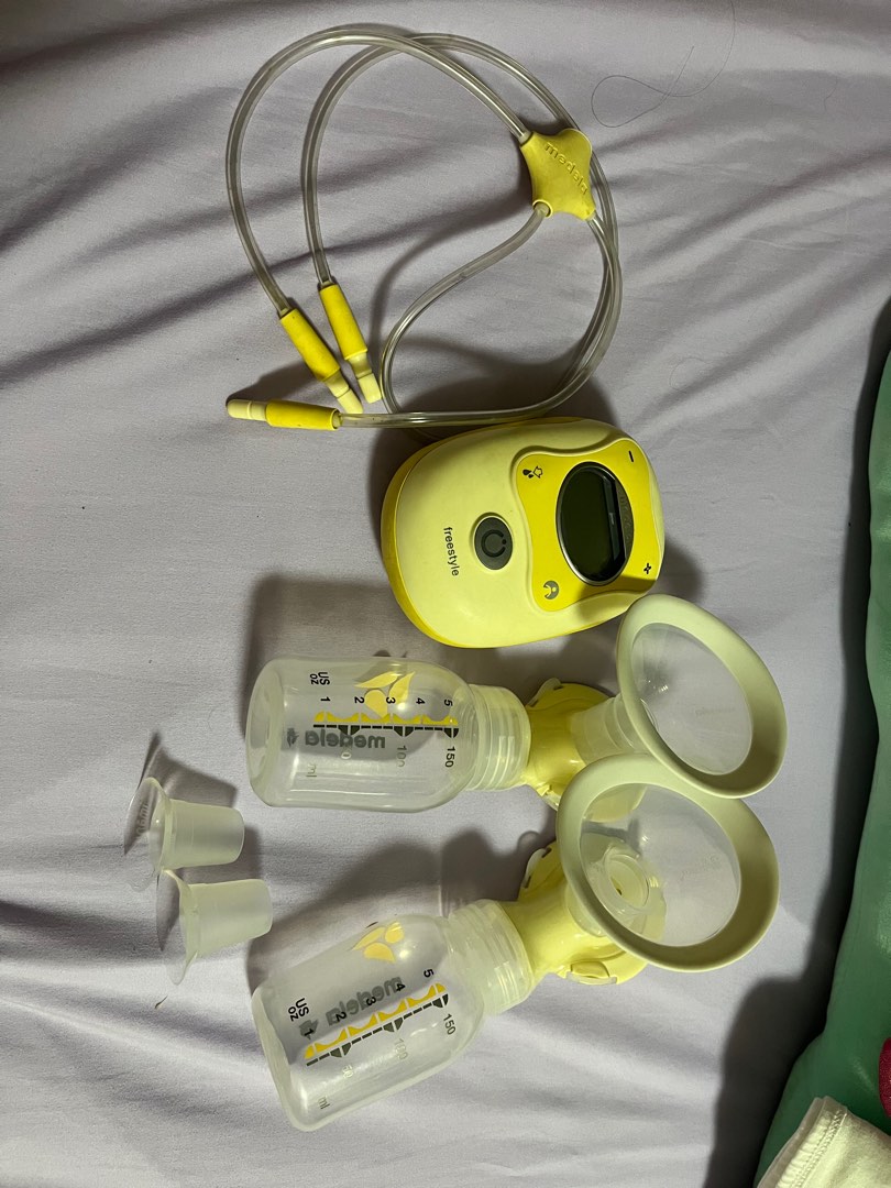 Medela Freestyle Breast Pump, Babies & Kids, Nursing & Feeding