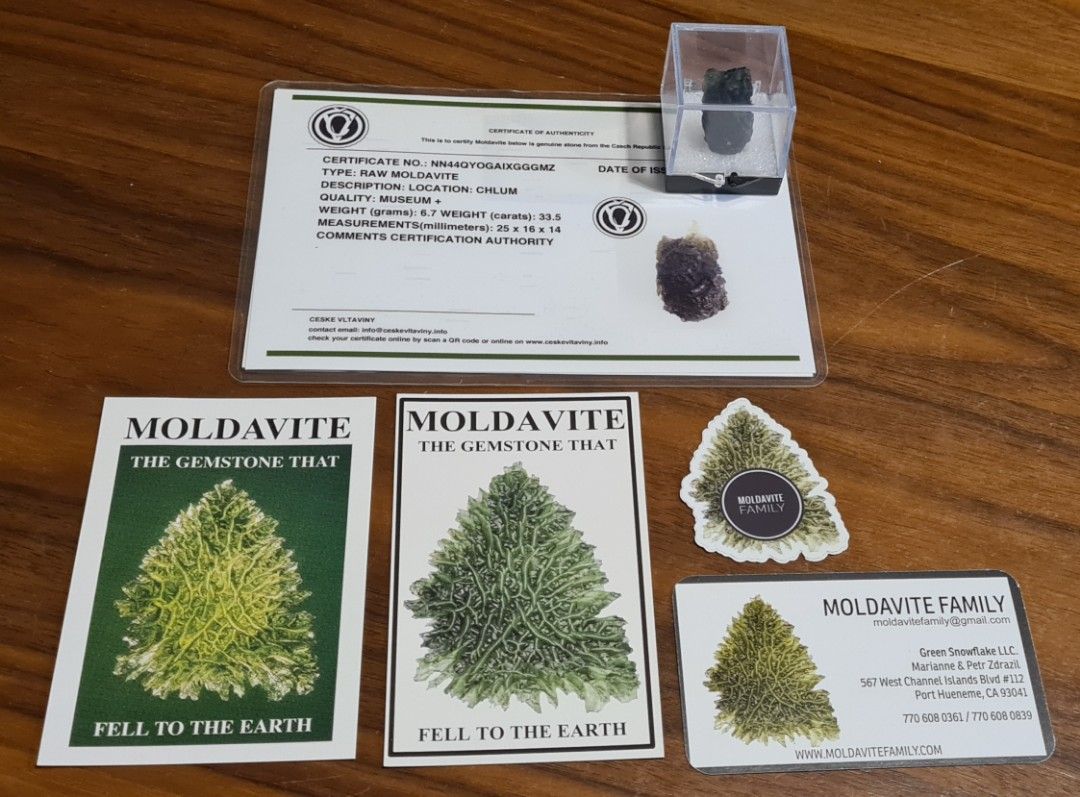 MOLDAVITE CRYSTAL MUSEUM QUALITY 100 AUTHENTIC FROM MOLDAVITE