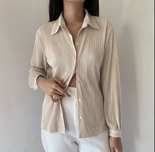Most Favorite Vintage Pearl White Textured Pleated Like Buttondown BTD | Vin The Line, Issey Miyake, Pleats Please, Classy