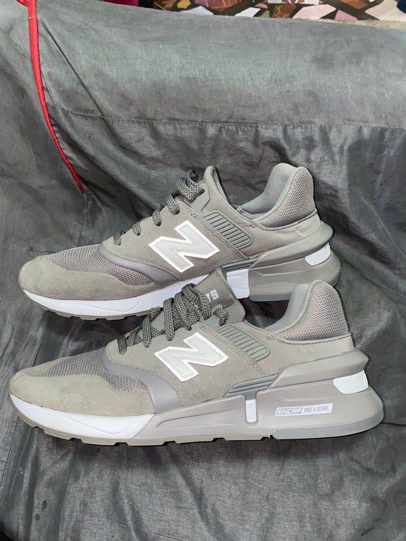 New Balance Men's 997 Sport V1 Sneaker (PRELOVED), Men's Fashion