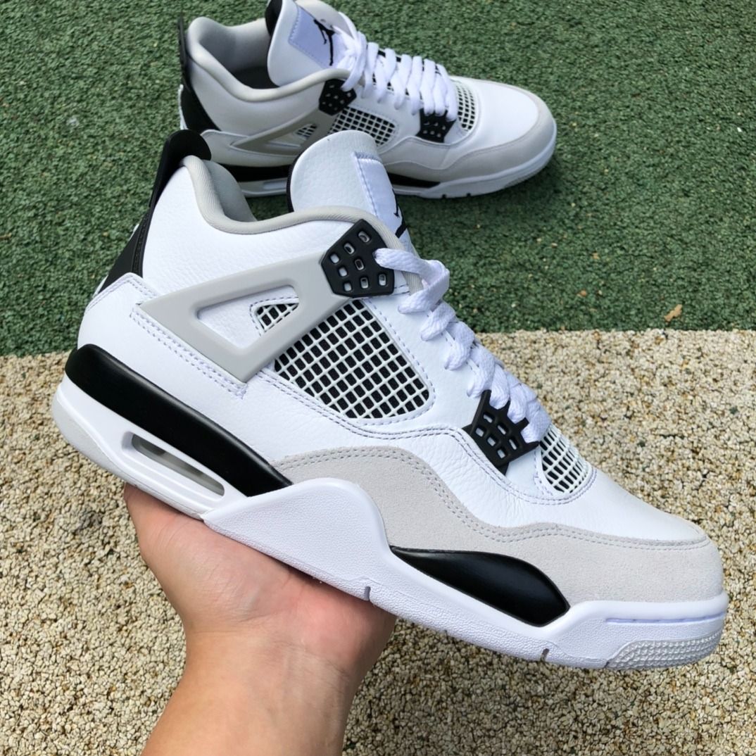 Air Jordan 4 X Supreme, Men's Fashion, Footwear, Sneakers on Carousell