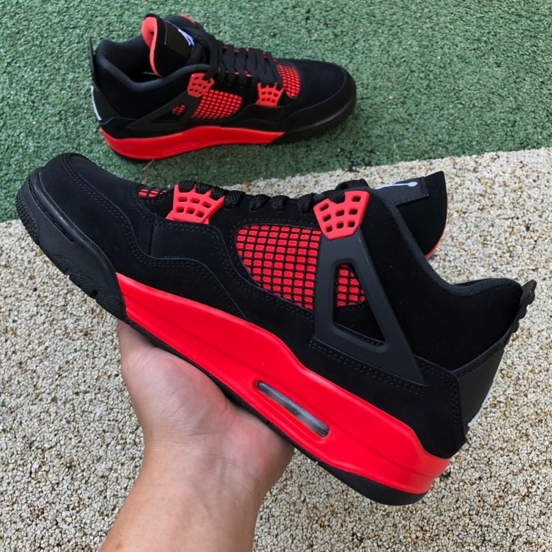 Nike Air Jordan 4