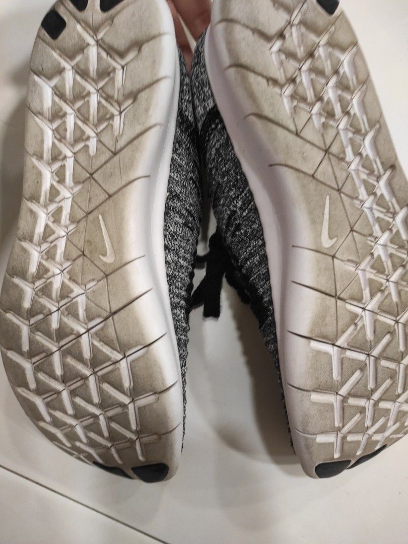 Nike RUNNATURAL grey