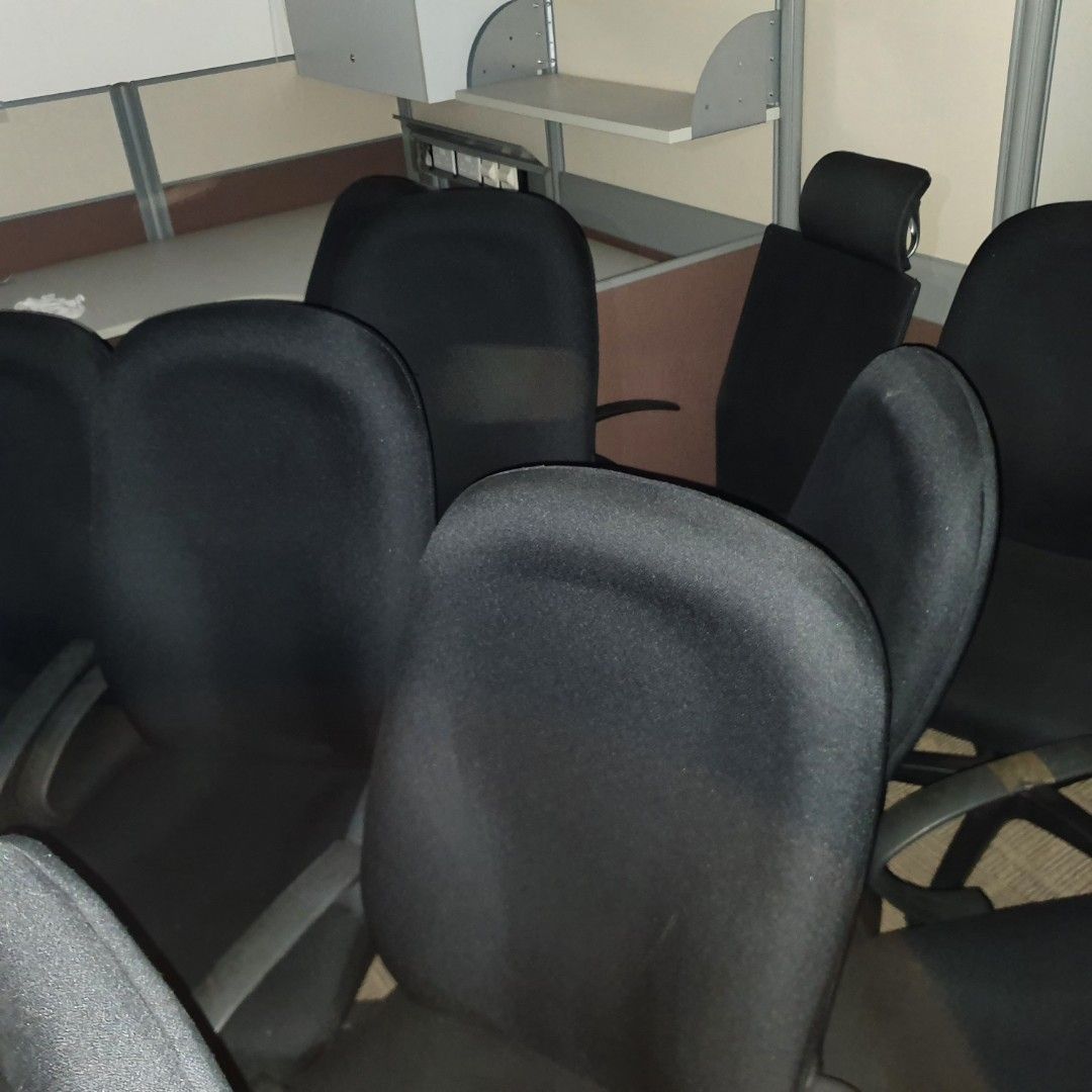Office Chair clearance, Furniture & Home Living, Furniture, Other Home Furniture on Carousell