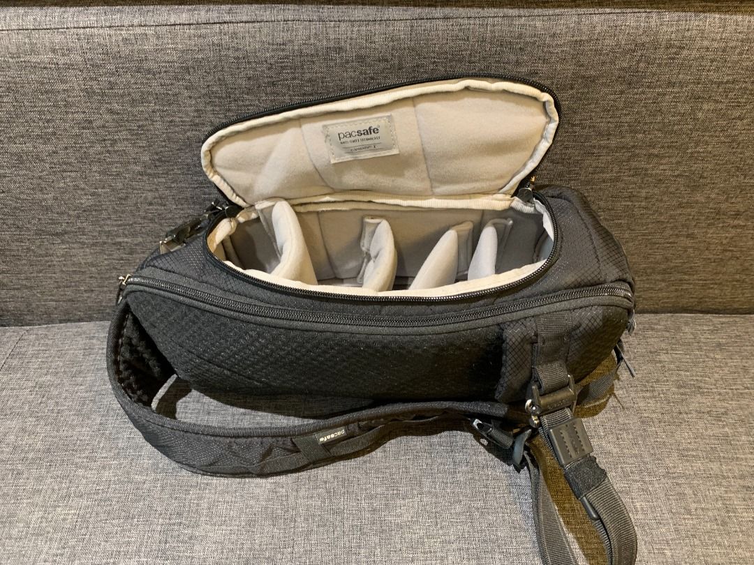 Camsafe x9 sling hotsell camera travel bag