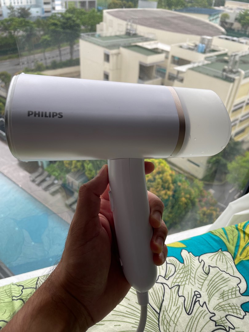 PHILIPS 3000 Series Handheld Garment Steamer STH3020/16, TV & Home