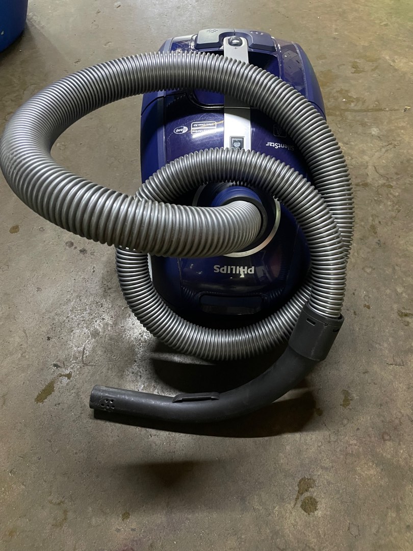 Philips SilentStar Vacuum Cleaner, TV & Home Appliances, Vacuum Cleaner & Housekeeping on Carousell