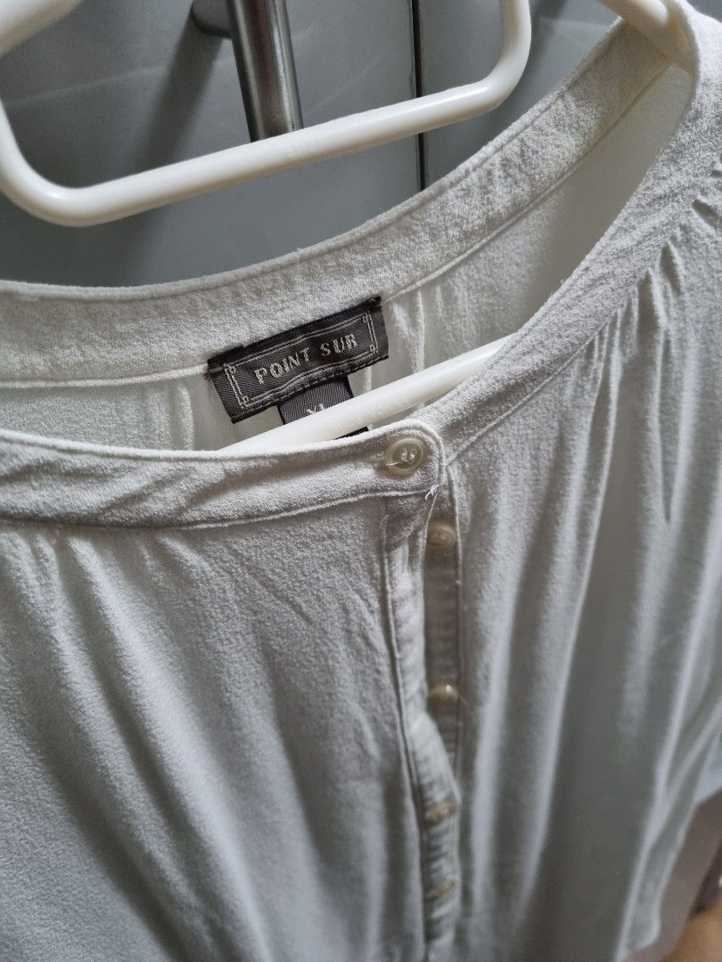 Point Sur white blouse (Category: Blouses) located in Taguig. Submitted by rochev (Listing ID 1196314236, Image 3). Description: Worn this only a few times. Fabric in white is super soft. Brand is Point Sur in XL..