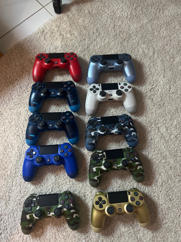 Ps4 remotes, Hobbies & Toys, Toys & Games on Carousell