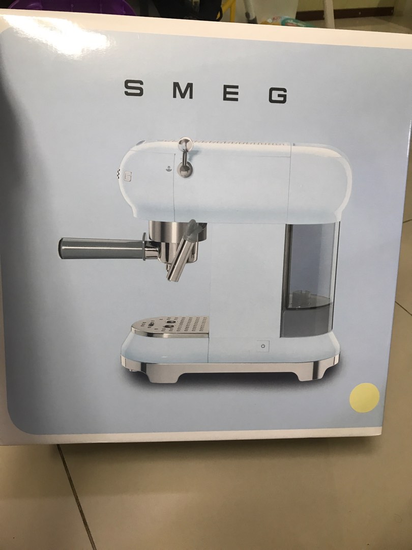 SMEG COFFEE MACHINE, TV & Home Appliances, Kitchen Appliances, Coffee