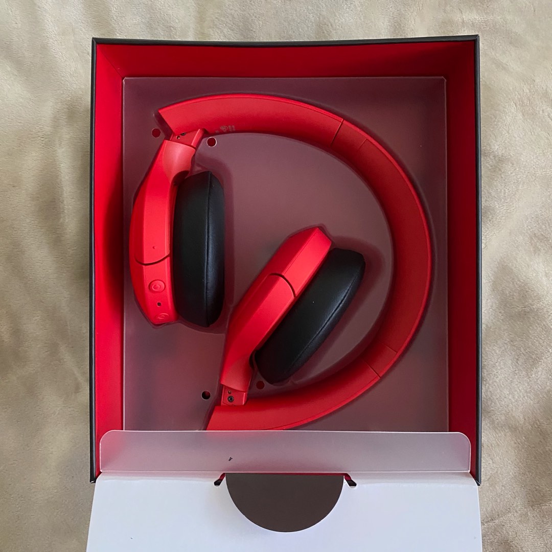 Sony WHH810 Wireless Headphone, Audio, Headphones & Headsets on Carousell