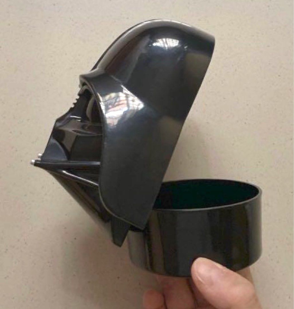 Star Tours Exclusive Tokyo Disneyland Darth Vader Helmet Container / 3 ...
