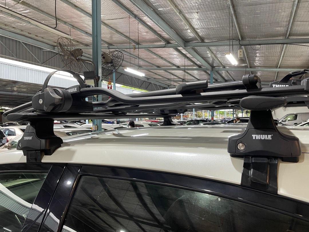 Thule roof rack, 3 bike carriers for Toyota harrier, Sports Equipment