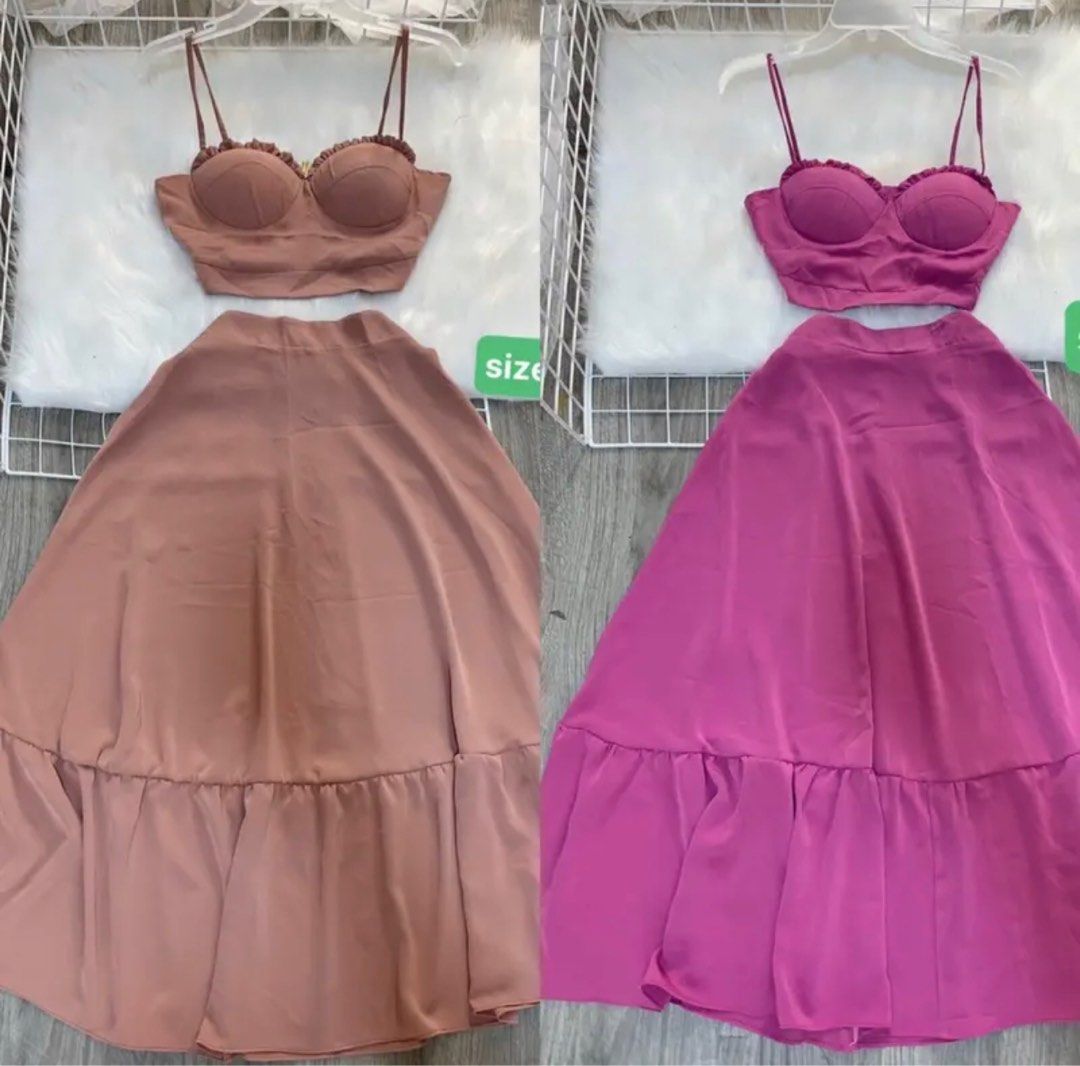 Top and Skirt Coords (Category: Sets or Coordinates) located in Valenzuela. Submitted by laureenishappy (Listing ID 1196241781, Image 1). Description: Original price was 1200 Bought from Zamara Brand Clothing This is Large- XL but bust can only fit 34-36 Waist - 28-30 Color- Old Rose Never used. Bnew. Shipping will be shouldered by the buyer. Loc: Mandaluyong City .