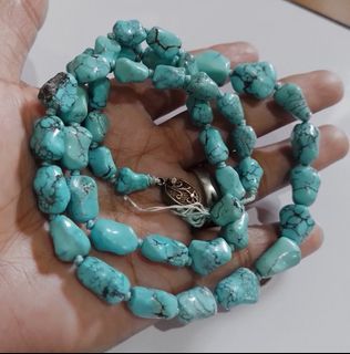 Turquiose beads necklace