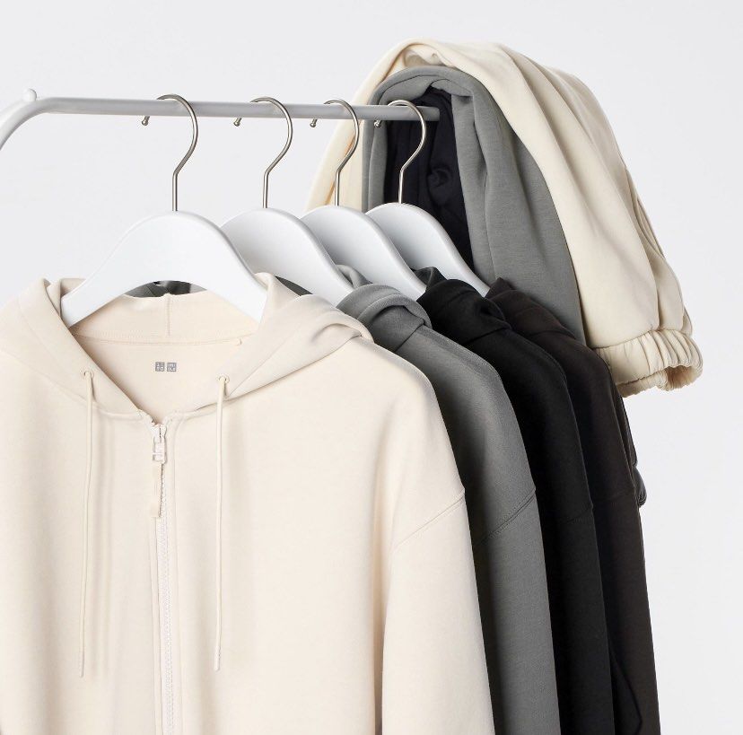 Uniqlo discount cropped hoodie