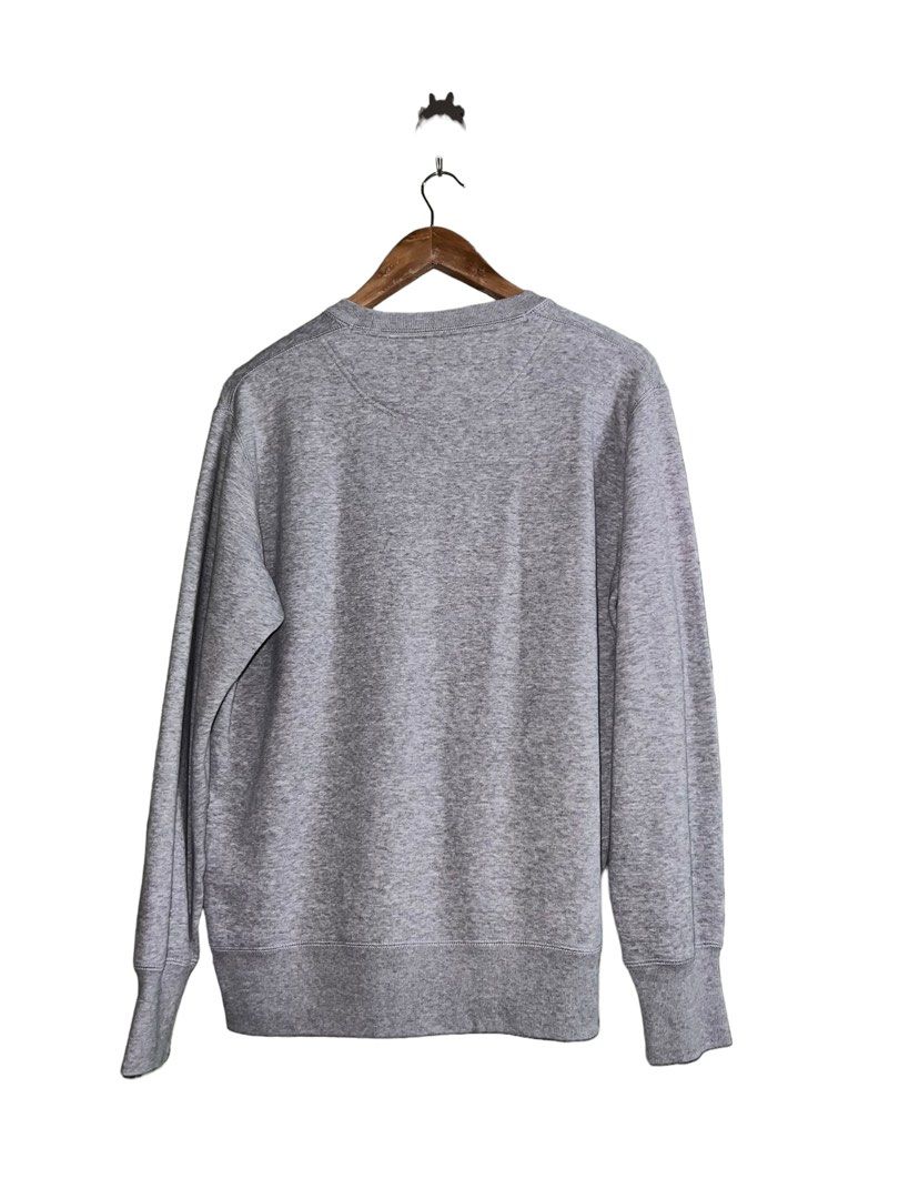 Uniqlo grey shop sweatshirt