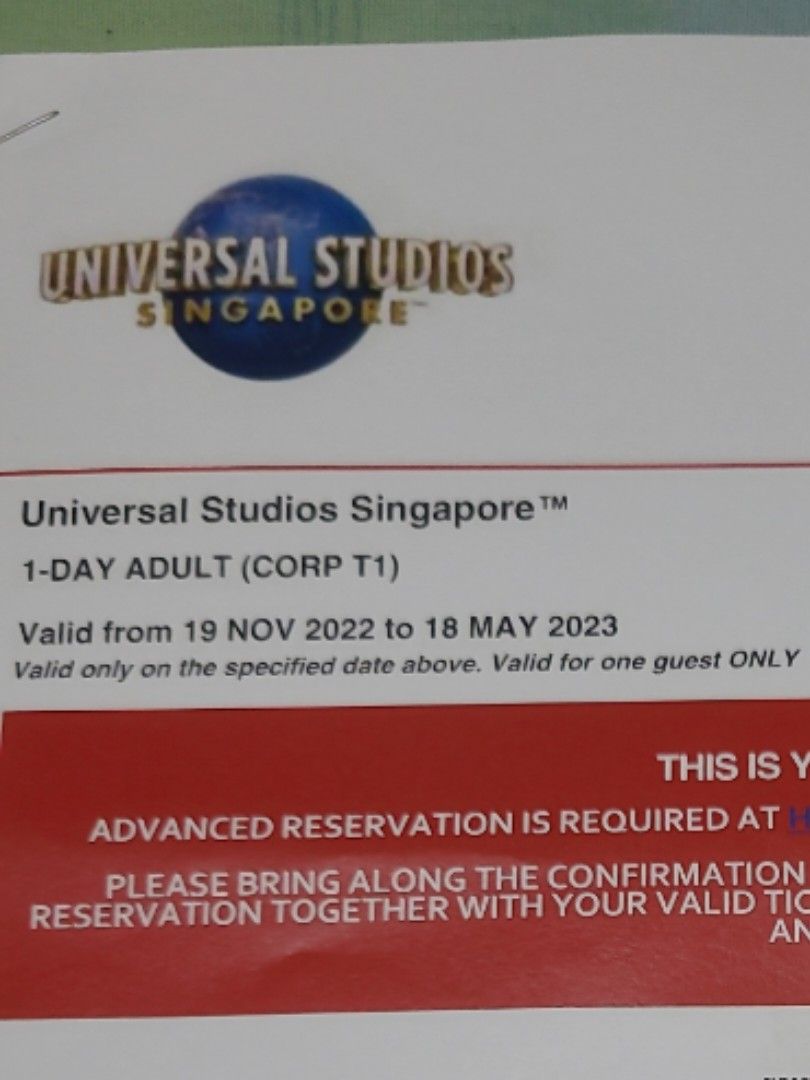 Pair of USS universal studios tickets with pair of 5 meal vouchers, Tickets & Vouchers, Local