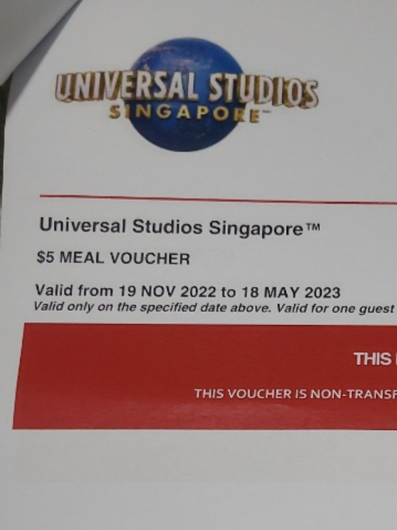Pair of USS universal studios tickets with pair of 5 meal vouchers, Tickets & Vouchers, Local