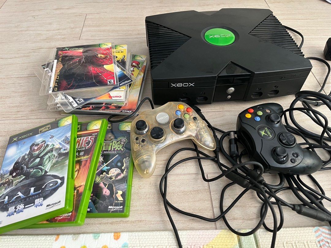 Xbox first generation, Video Gaming, Video Game Consoles, Xbox on Carousell