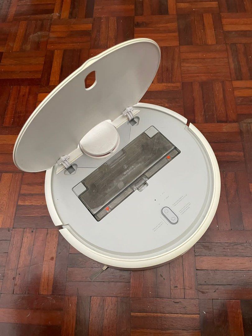 Xiaomi Mi Robot Vacumn Model SDJQR02RR, TV & Home Appliances, Vacuum
