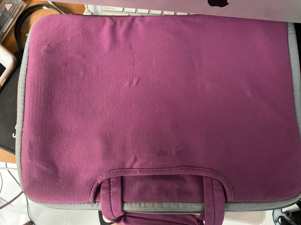 13 Capdase Neoprene Laptop Bag Sleeve Computers Tech Laptops Notebooks on Carousell