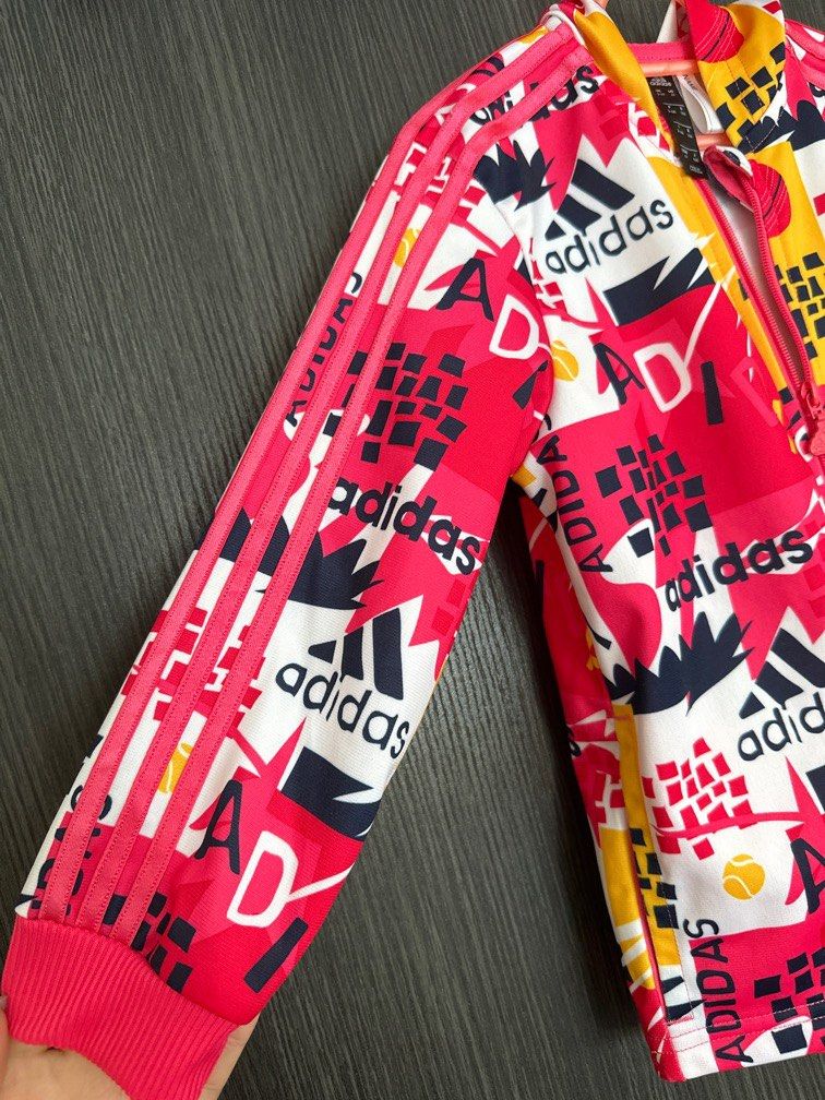 Adidas Jacket (Category: Babies & Kids Fashion) located in Singapore. Submitted by lyrehc_gno (Listing ID 1196426721, Image 3). Description: Adidas Jacket Size: 4T Lightly used Self collection at Pasir Ris /Sengkang.