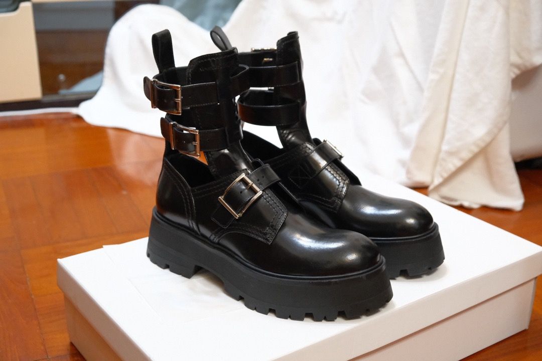 Alexander mcqueen buckle boots new arrivals