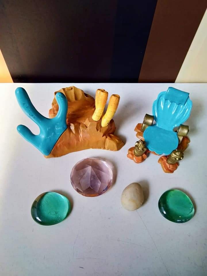 Aquatic Display Set, Furniture & Home Living, Home Decor, Other Home ... - Neatly Decorated Aquatic Display