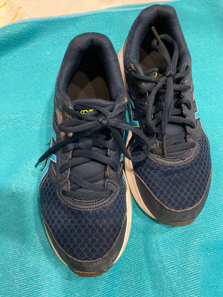 ASICS running shoes, Babies & Kids, Babies & Kids Fashion on Carousell