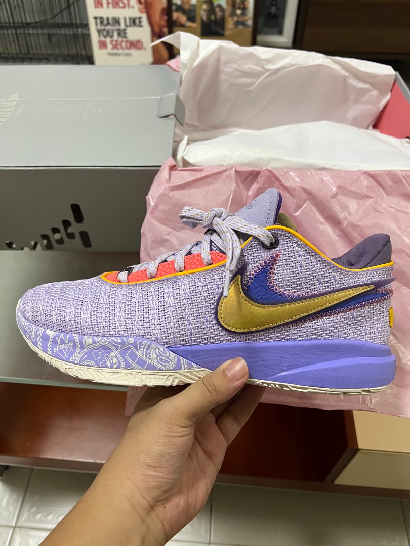 Authentic BNWT US9 Nike LeBron XX 20 Violet Frost / Purple u0026 Gold, Men's  Fashion, Footwear, Sneakers on Carousell