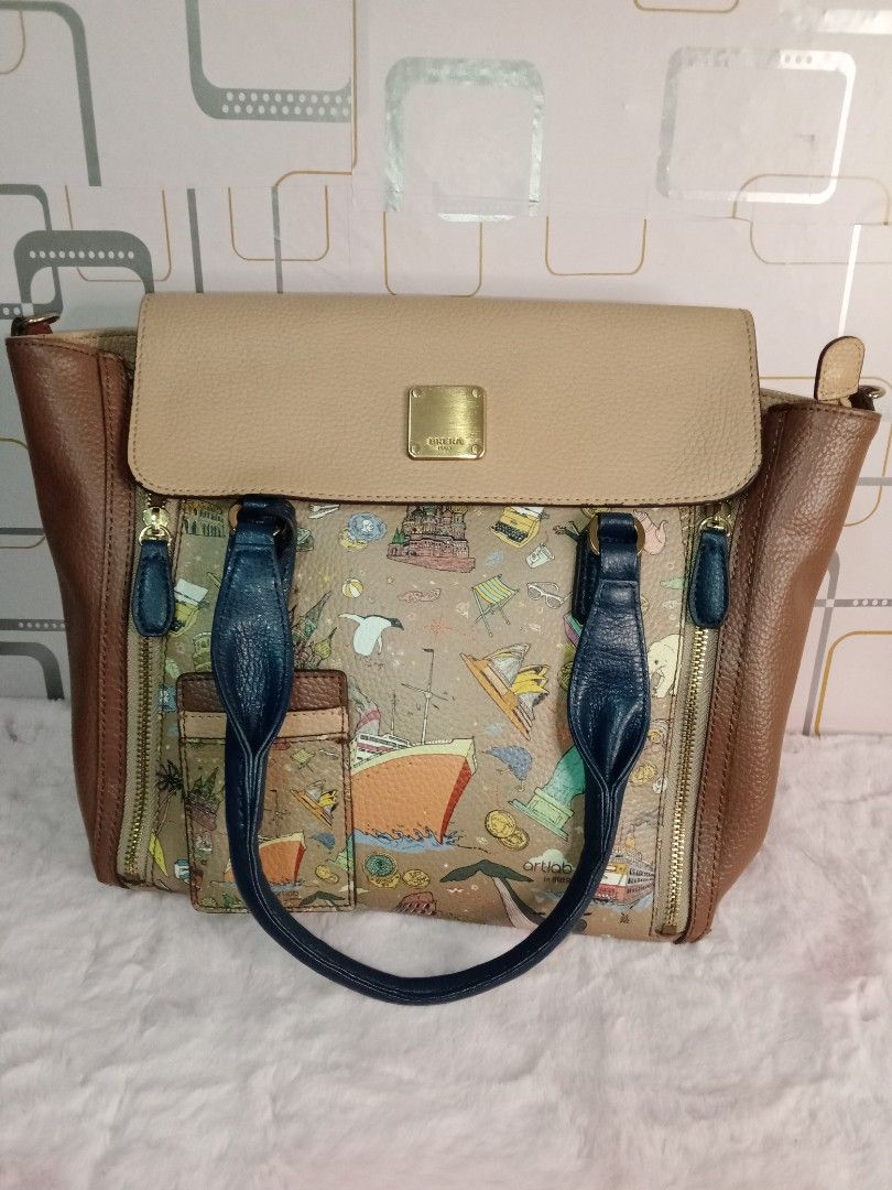 BRERA ART FEVER Two Way Bag, Women's Fashion, Bags & Wallets, Cross-body  Bags on Carousell